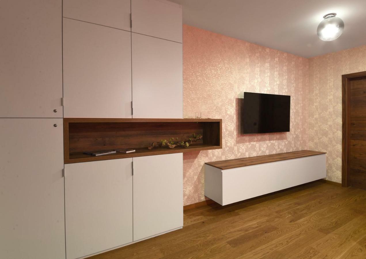Apartment Adelka 104 With Private Whirlpool ชปินด์เลอรูฟ มลิน ภายนอก รูปภาพ